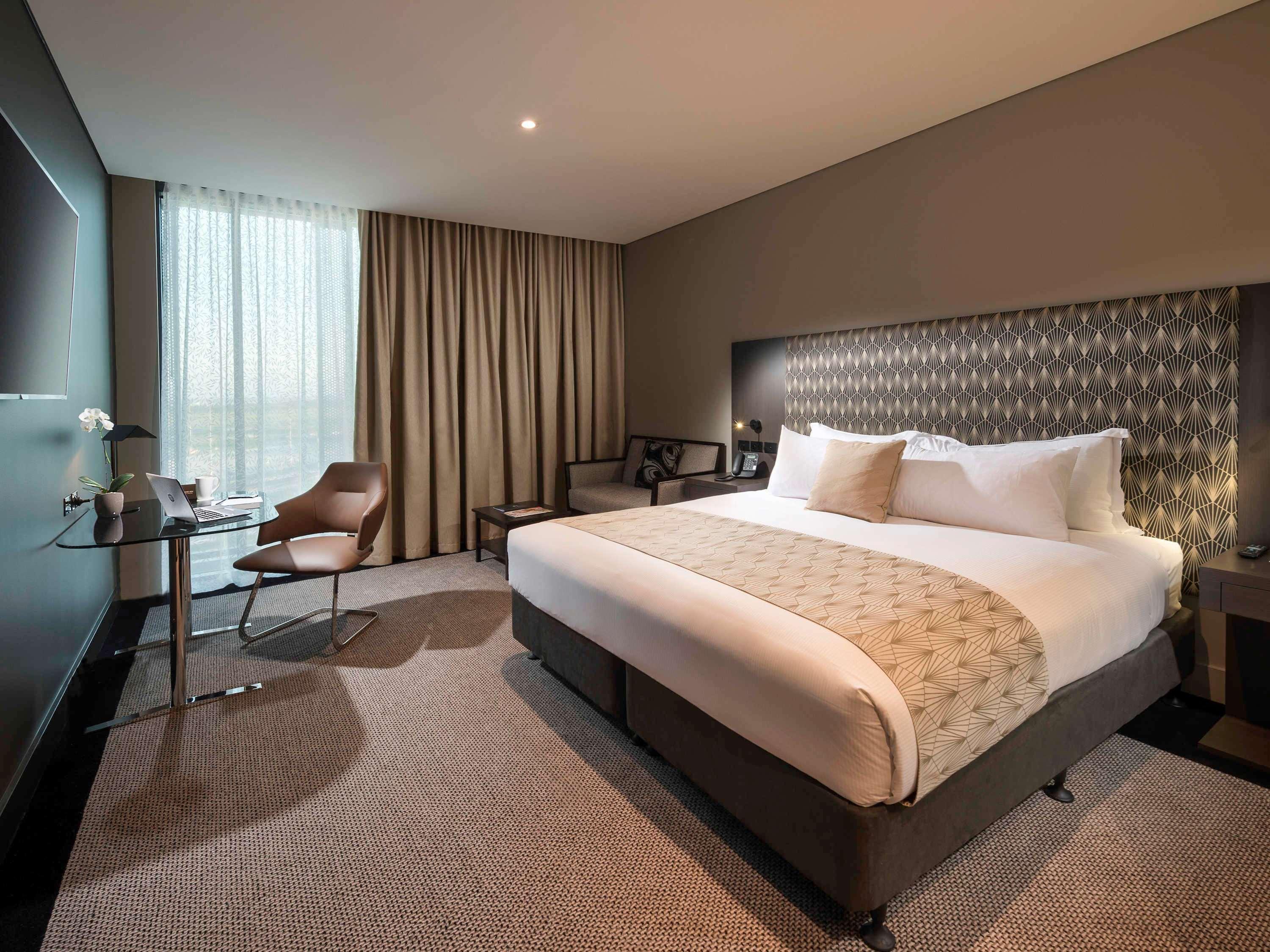 Pullman Brisbane Airport Hotel Exterior photo Deluxe room
