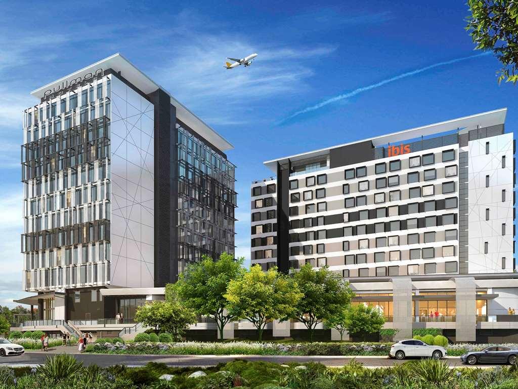 Pullman Brisbane Airport Hotel Exterior photo The hotel's exterior
