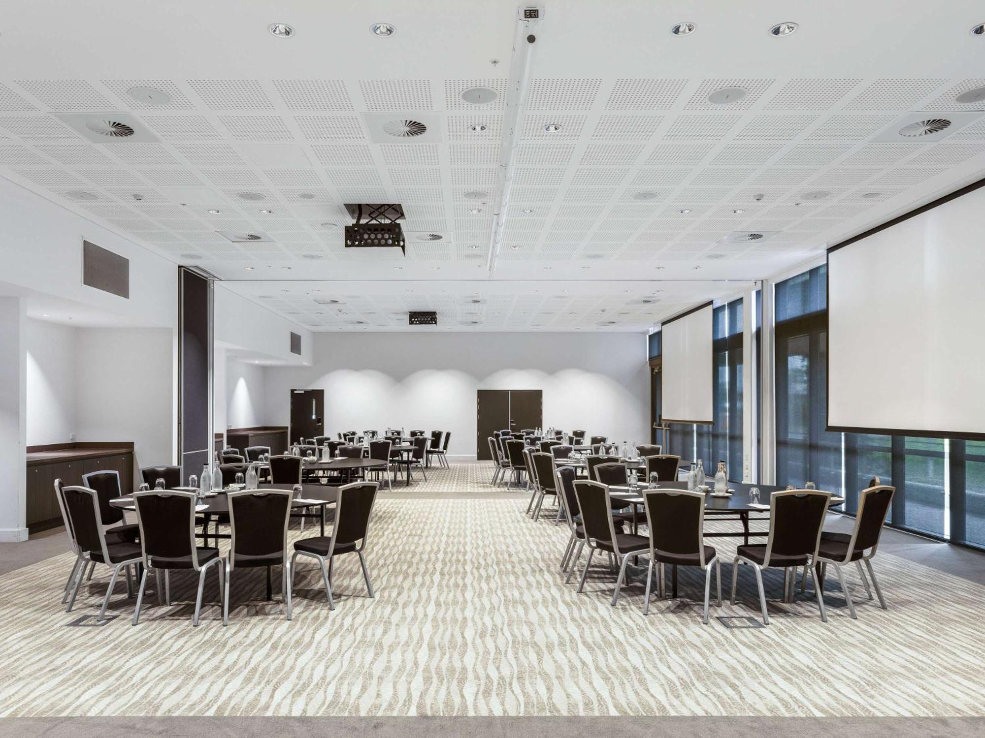 Pullman Brisbane Airport Hotel Exterior photo The main conference room