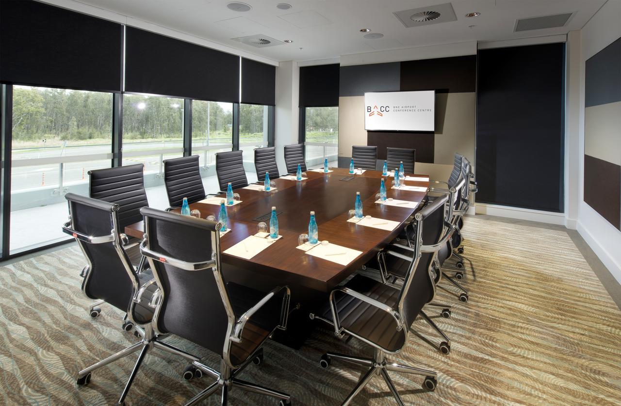 Pullman Brisbane Airport Hotel Exterior photo Meeting room