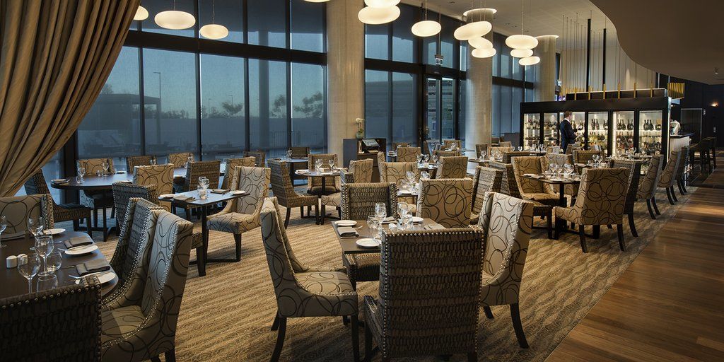 Pullman Brisbane Airport Hotel Exterior photo The interior of the restaurant